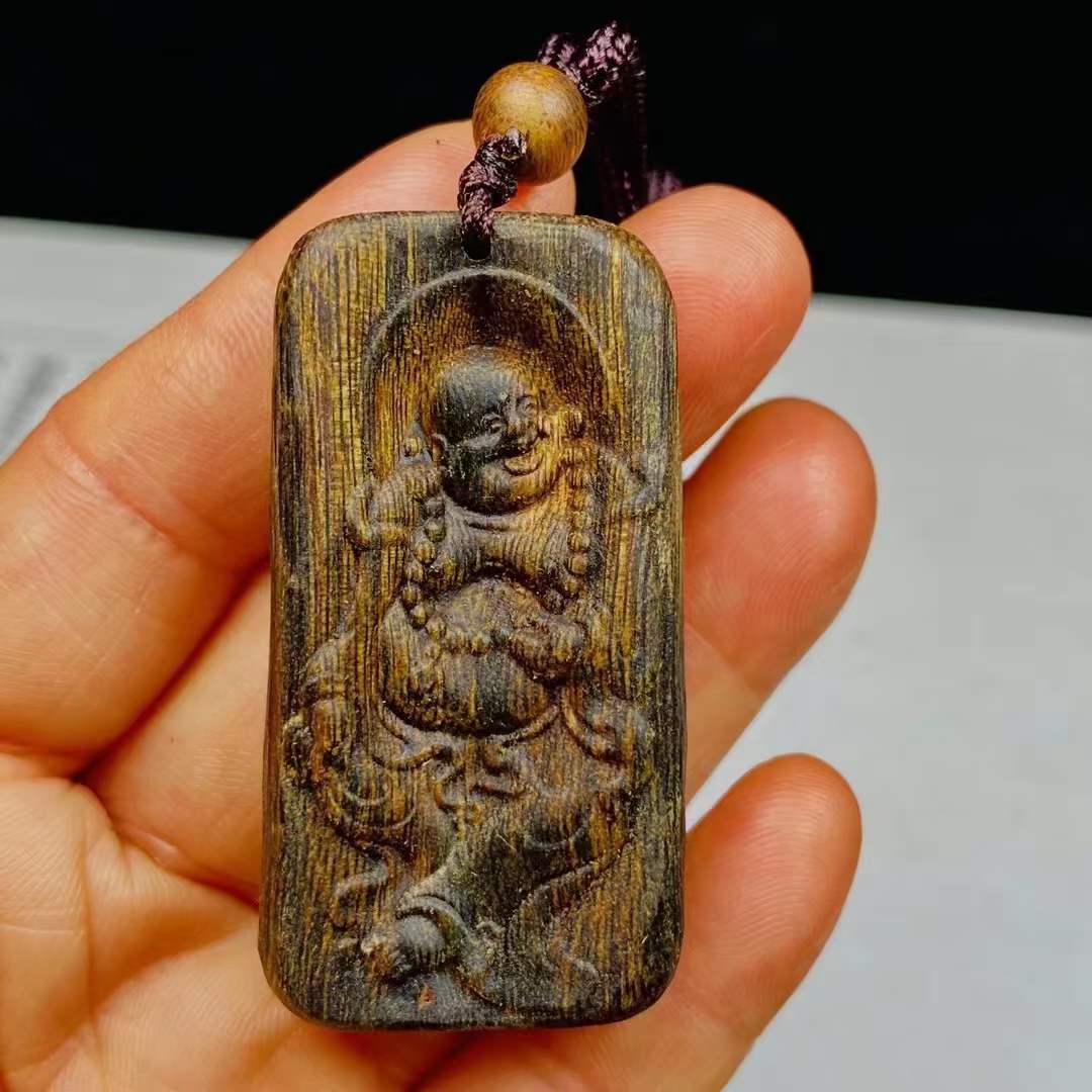 稀有金油軟絲奇楠「彌勒佛」