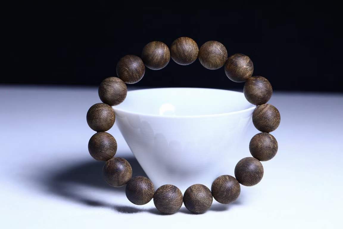 12mm文莱老料沉香手串